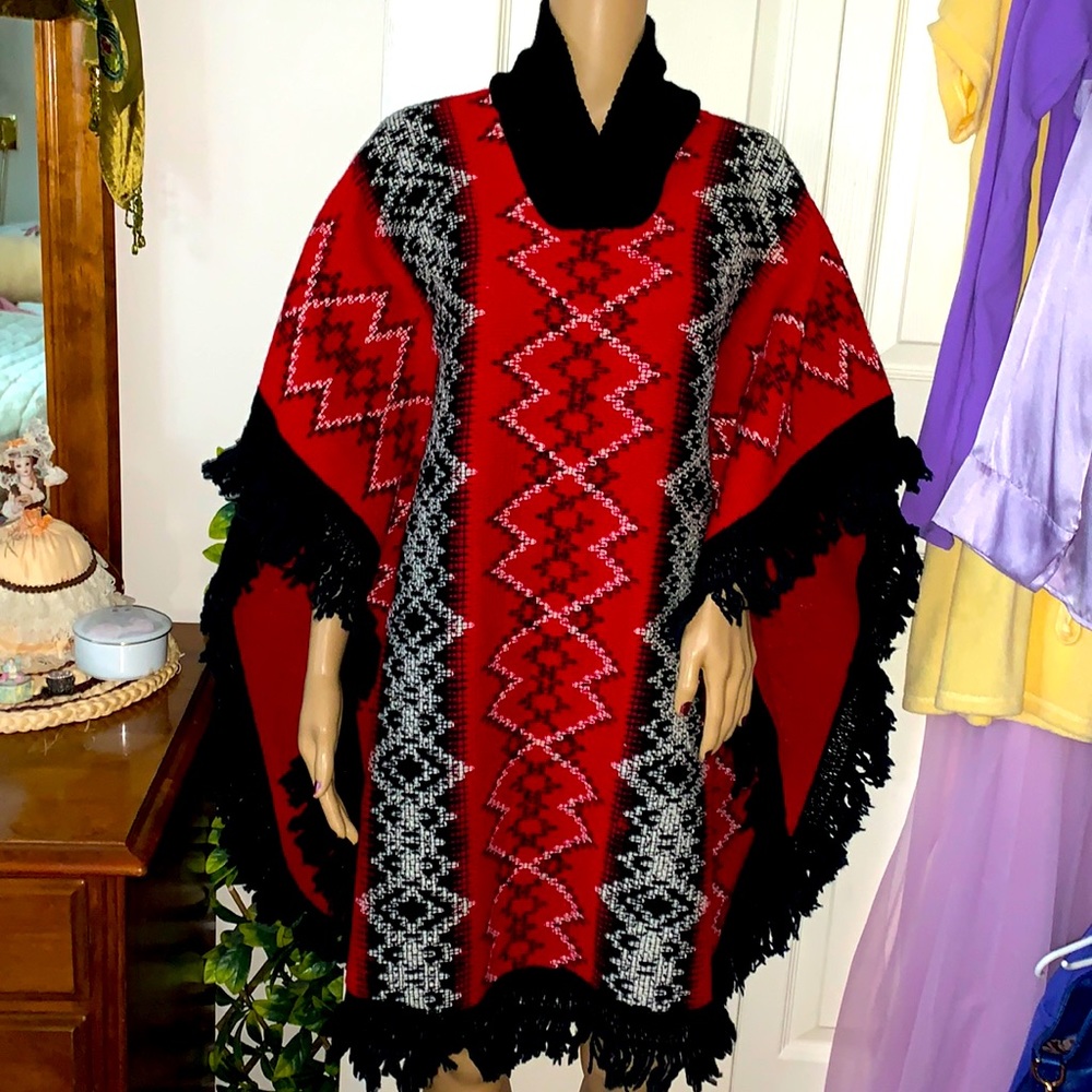 Vintage red black fringed blanket Hippie poncho jacket pullover free sized top
